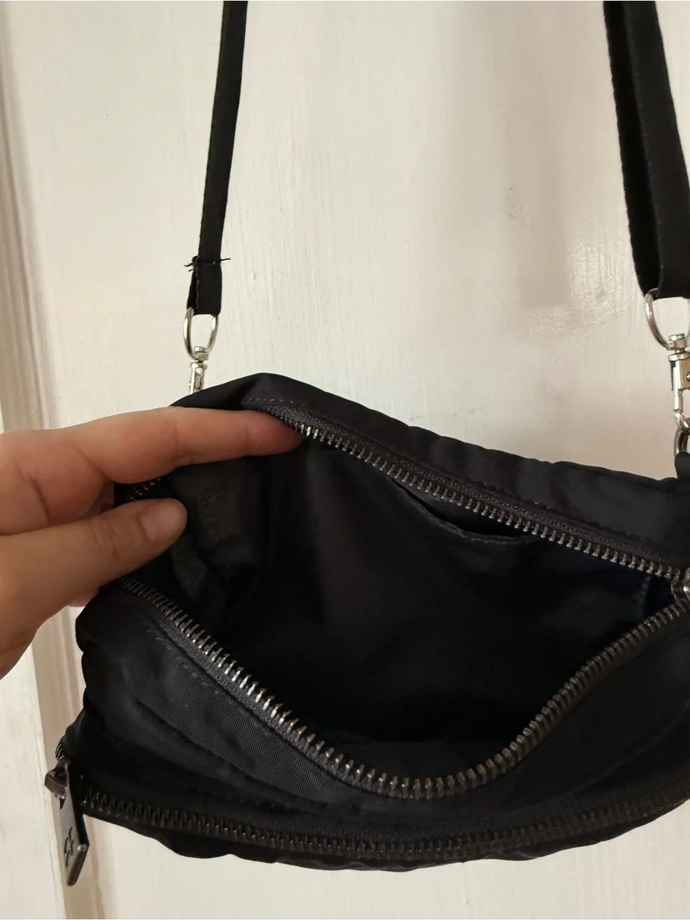Black Crossbody Shoulder Bag - Women